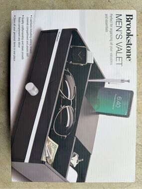 Brookstone Black and White Men’s Valet Tray